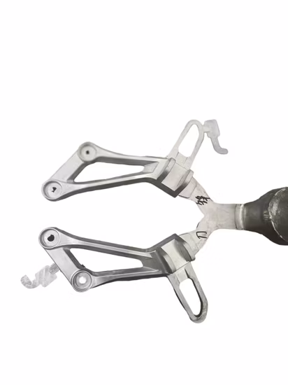 Pièces de rechange de moulage sous pression en alliage d'aluminium OEM pour l'automobile